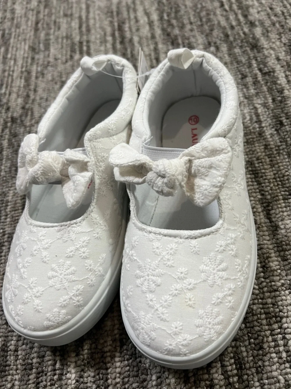 Laura Ashley MJ Style Kids Slip-On Bow Accent Sneakers Size 10 - Picture 3 of 9